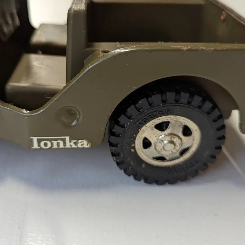Vintage Tonka Metal Military Jeep